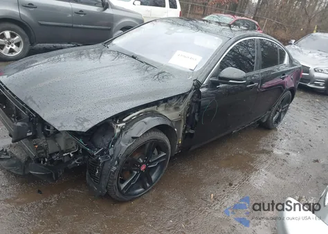 2017 Jaguar Xe 35T Premium z USA, uszkodzony, nr VIN SAJAJ4BV3HA963211